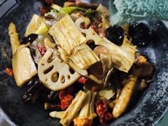 -天天向上素食餐厅(五台山店)