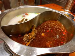 滋补鸳鸯锅-亿诣蝎府炸酱面羊蝎子火锅(酷车小镇店)
