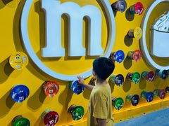 -m豆巧克力世界(上海世茂广场店)