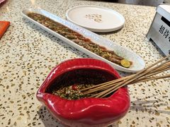 -小董哥烤串·爆汁大油边(故宫店)
