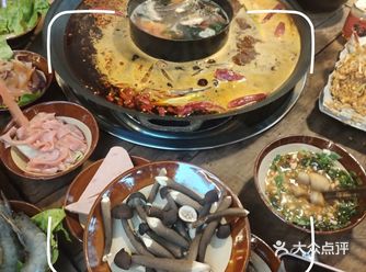 重庆火锅比我们成都地区的要便宜点点