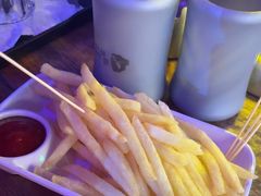 -喜鹊音乐酒馆(西街店)