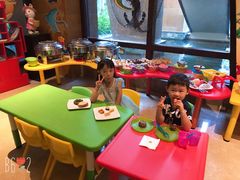 -三亚湾海居铂尔曼度假酒店