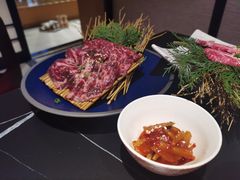 -山川小町·极番烧肉(新地假日广场店)