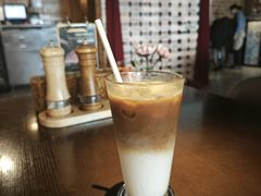 -卡普里披萨·牛扒·下午茶