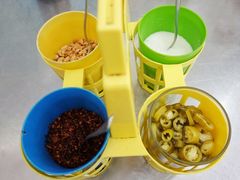 -榮泰米粉湯(Left Shop)