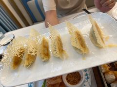 -品海楼·大连海胆锅贴馆(东港店)