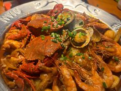 -钳小厨疯味1987肉蟹煲(美一城广场店)