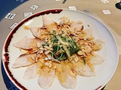 -穹六人间 people 6(岳阳路店)