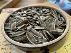 葵花瓜子-老刘生态大鱼坊铁锅炖鱼(赛马场店)