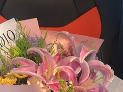 -上海星瀚奔驰4S店(红柳路店)