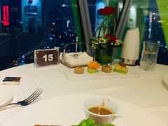 -广州塔卢特斯法国旋转餐厅