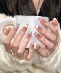 -悦指间美甲美睫