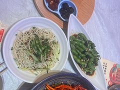 -肥肥虾庄·金牌油焖大虾(首义路店)