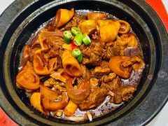 干笋炖牛腩-梅利汴京烤鸭•开封豫菜地标店(东大街店)