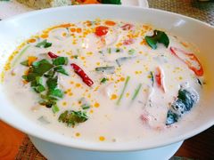 -Chom Cafe and Restaurant