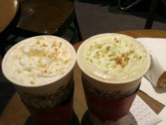 -星巴克(宝山万达店)
