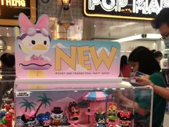 -泡泡玛特POPMART(上海环球港店)