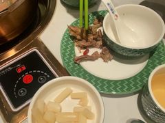 -润园四季椰子鸡火锅(卓越INTOWN店)