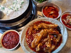 红扒狗手-英子补身汤(海兰路店)