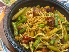 -金扁豆酱肉焖面