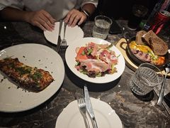 -LESCEDARS Brasserie Bistro香柏树