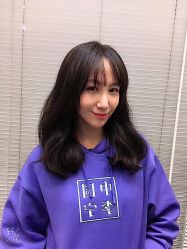 -天下皇剪新潇洒美容美发