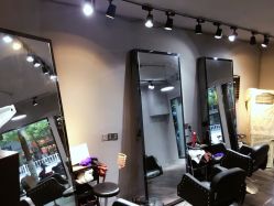 -茶发Salon·烫发染发理发