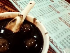 芝麻糊汤圆-沙湾姜埋奶(兴新包店)