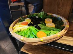 -尚尚仙·酸汤猪手·猪肚鸡火锅(华联万柳购物中心店)