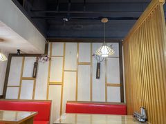 -小椒羊.羊肉粉 龙虾 羊肉串(新地旗舰店)