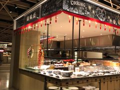 自助取餐区-金海湾自助餐厅(金陵饭店)