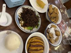 崩肝-国俊八大碗饭店
