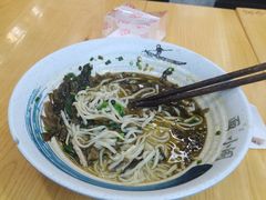 -阿依娘镇店豌杂面(三峡广场店)
