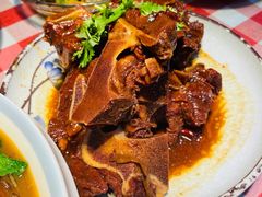 酱骨棒-东北哈尔滨酱骨头馆房掌柜铁锅炖