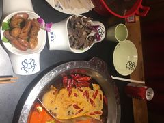 -大龙辣火锅·龙虾·烧烤(湖滨新天地店)