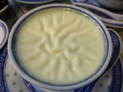 多重奶皮奶冻-广信牛奶甜品世家(台东店)