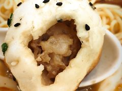 特色生煎-三两春(浦三路店)
