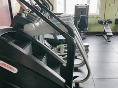 -英特健身俱乐部
