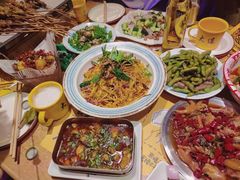 -喝丢一只鞋海鲜烧烤·海肠捞饭(东关街店)