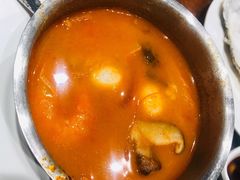 冬阴功汤-四海一家自助餐(益田假日广场店)