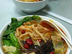 -丽丽三鲜螺蛳粉(田林路店)