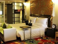 -喜鹊愉家酒店(郑州曼哈顿博览中心地铁站店)