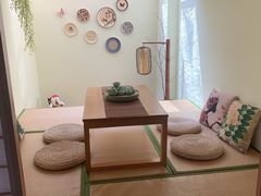 -小草屋轰趴馆别墅派对新场团建家庭聚会