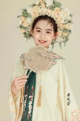 -小脚丫儿童摄影·满月新生儿
