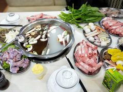 -尚品海鲜肥牛自助火锅(湖明店)