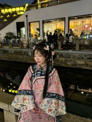 -一揽芳华汉服旗袍体验馆(拙政园店)