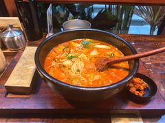 -银米·云南传统过桥米线(双廊黑金冠店)