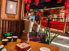 -老滇山寨•云南特色菜•地方菜•民族风情歌舞表演(金碧店)