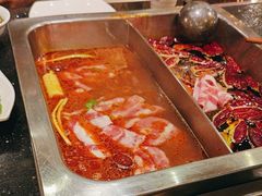 -百年川椒重庆老火锅(光谷店)
